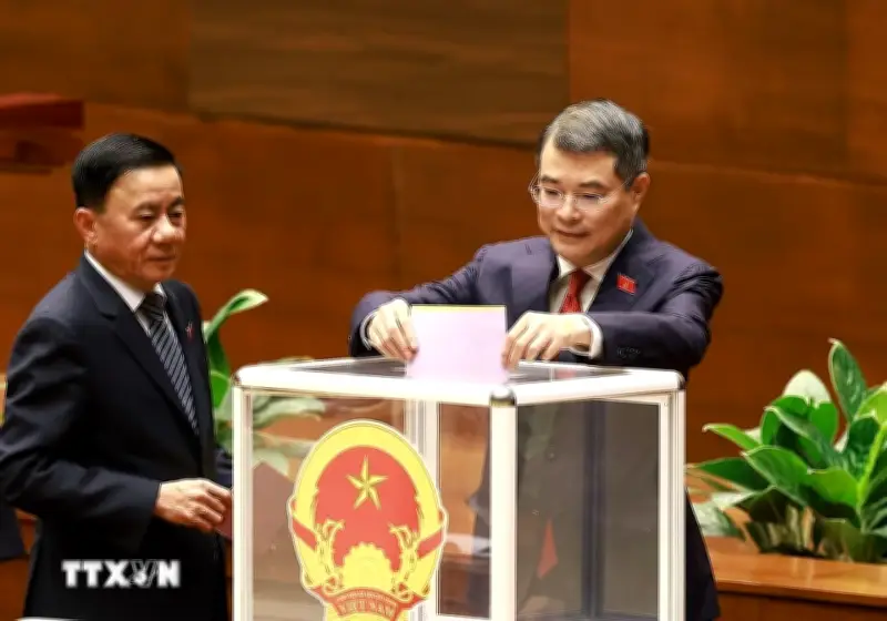 Quốc hội thông qua Nghị quyết bầu Thủ tướng Chính phủ nhiệm kỳ khóa XVI