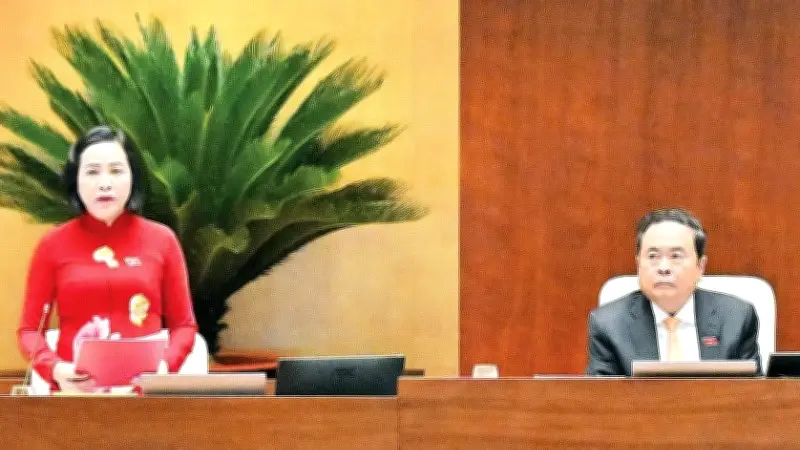 Quốc Hội Thảo Luận Các Nghị Quyết Đột Phá Về Văn Hóa, Luật Sư Công Và Đất Đai