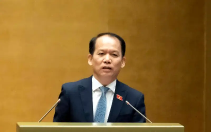 Quốc Hội Thảo Luận Luật Hộ Tịch: Tranh Luận Về Ủy Quyền Và Đề Xuất Tích Hợp VNeID