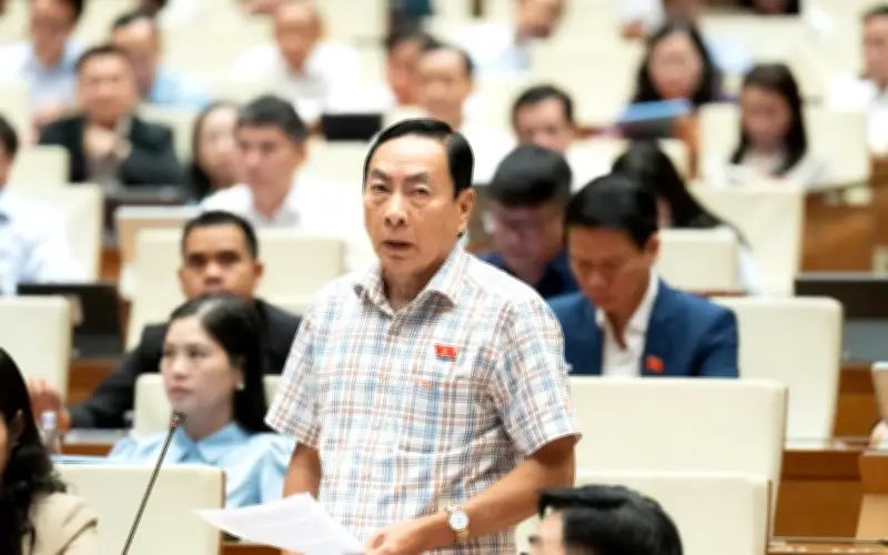 Quốc Hội Thảo Luận Luật Thủ Đô: Giãn Dân, Xử Lý Ô Nhiễm Và Giải Pháp Giao Thông