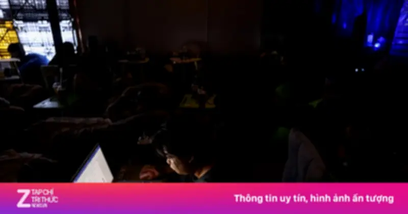 Quán Cà Phê TP.HCM Đóng Cửa Vì Khách Ngồi 12 Tiếng Chỉ Mua Một Ly Nước