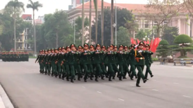 Quân Đội Việt Nam Sửa Đổi Động Tác Đi Đều, Đi Nghiêm Trong Điều Lệnh Đội Ngũ