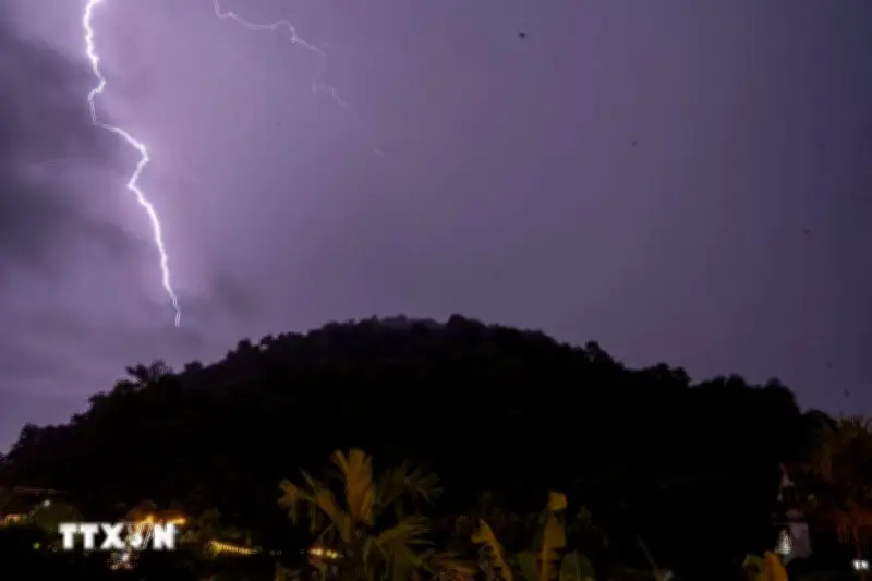 Quảng Ninh: Một người đàn ông tử vong do sét đánh trúng