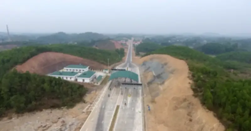 Quy định mới về bồi thường chấm dứt hợp đồng sớm: Giảm thiểu tranh chấp lao động