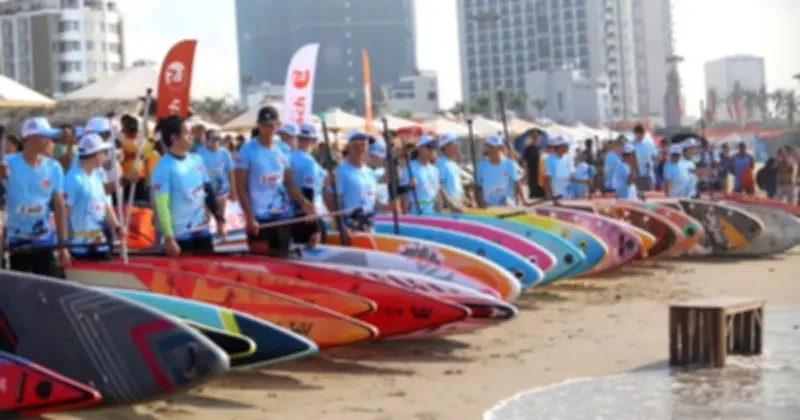 Quy Nhơn khai mạc giải đua thuyền sup đầu tiên, thu hút 120 vận động viên