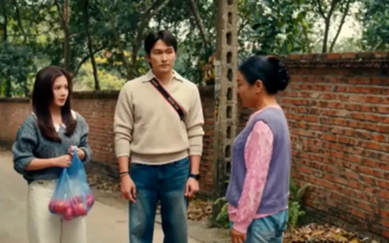 Rộ tin đồn Đình Tú - Mạc Mộc tình cảm với Ngọc Huyền trong 'Ngược Dòng Ngược Nắng'