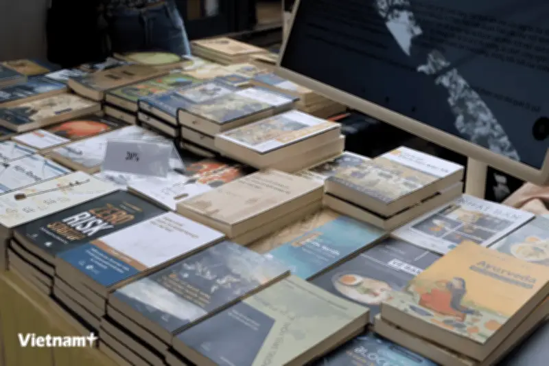 Ra mắt tủ sách 'Cộng đồng huyền thoại Côn Đảo' tại TP.HCM