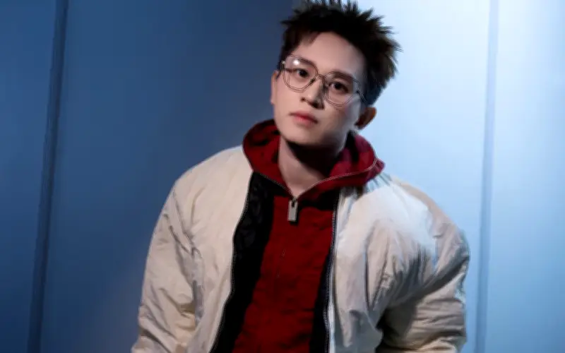 Rapper B Ray bị cấm cư trú 5 năm: Bài học làm sạch không gian văn hóa