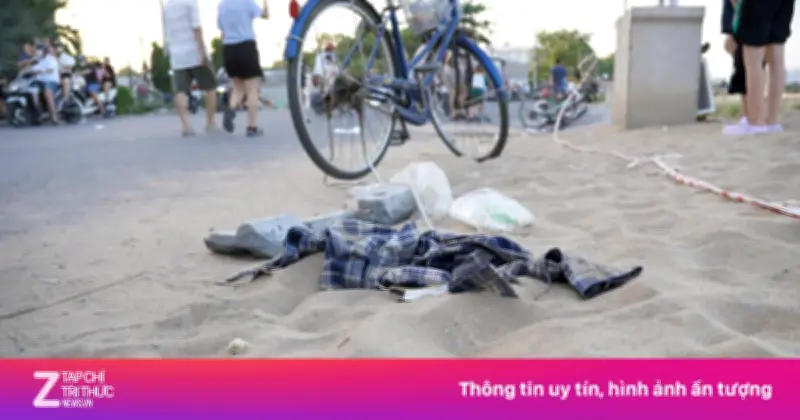 Rác Thải Ngổn Ngang Khi Người Dân 'Vượt Rào' Vào 'Biển Gò Vấp' Thu Nhỏ