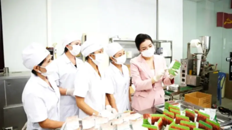 Rào cản pháp lý và nỗ lực hỗ trợ phụ nữ khởi nghiệp tại Việt Nam