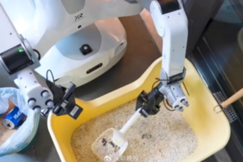 Robot giúp việc gia đình: Vừa ra mắt đã kín lịch ngày đầu tiên