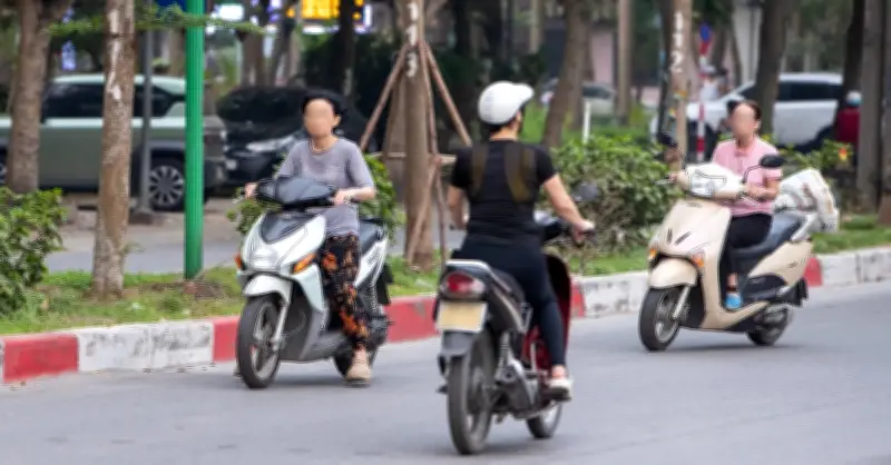 Rút ngắn 500m, nhiều người đi ngược chiều ở Hà Nội bị phạt 5 triệu đồng