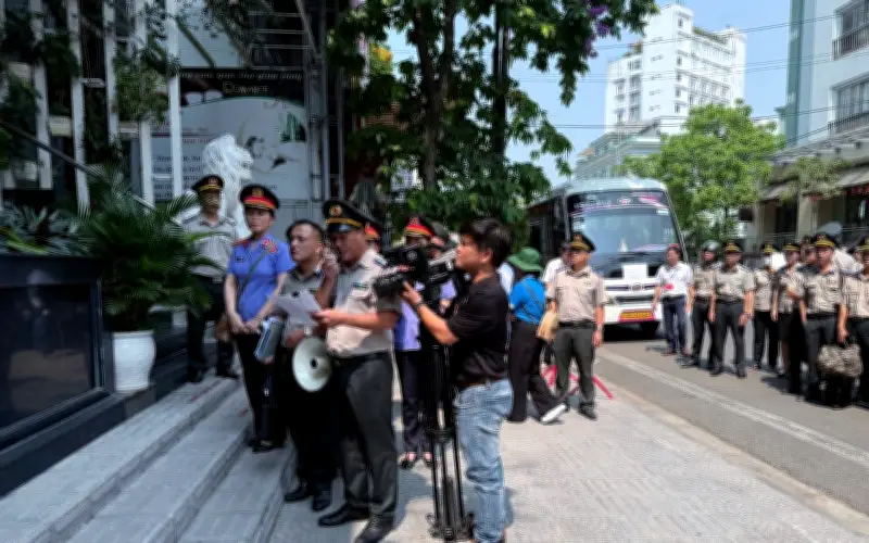 Sở Du lịch Tp.Huế hỗ trợ du khách sau cưỡng chế Khách sạn Romance