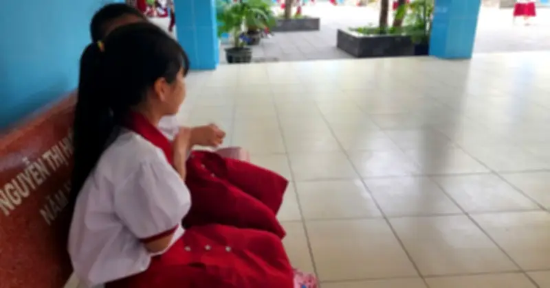 Số học sinh Trường Bình Quới Tây đi học tăng mạnh, kết quả xét nghiệm thức ăn sắp có