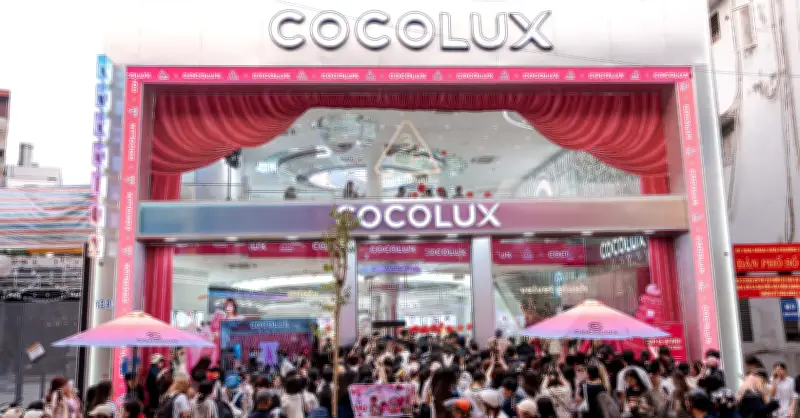 Sự kiện Cocolux x 3CE x CongB thu hút giới trẻ Hà Nội với trải nghiệm mua sắm độc đáo