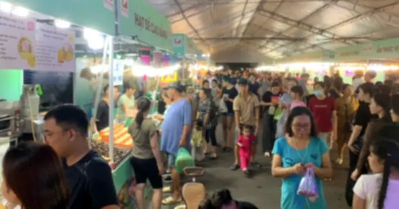 Sự kiện ẩm thực tại công viên Bình Phú thu hút đông đảo người dân và du khách