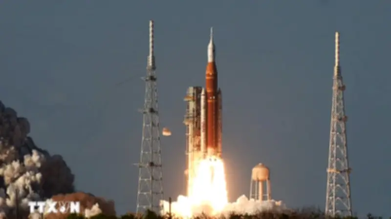 Sứ Mệnh Artemis II Tiến Gần Mặt Trăng, Nhà Vệ Sinh Gặp Trục Trặc