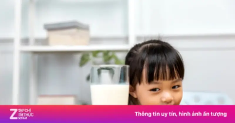 Sữa rất tốt nhưng uống quá nhiều có thể gây hại cho trẻ