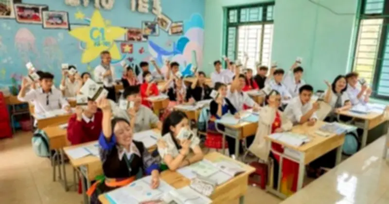 Sách Quý Từ 'Nền Tảng Đổi Đời' Thắp Lửa Khát Vọng Cho Học Sinh Vùng Cao Và Chiến Sĩ Biên Phòng