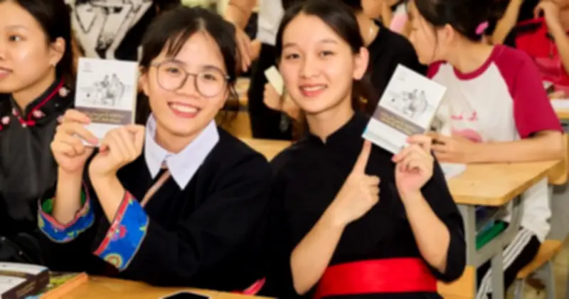 Sách Quý Thắp Lửa Khát Vọng Học Tập Cho Học Sinh Vùng Cao Cao Bồ