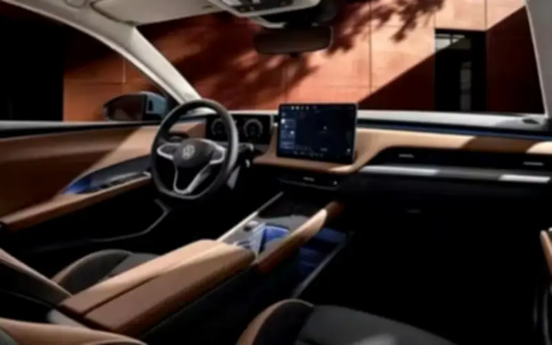 Sedan Hạng C Giá 305 Triệu Đồng: Đẳng Cấp, Sang Trọng, Cạnh Tranh Camry