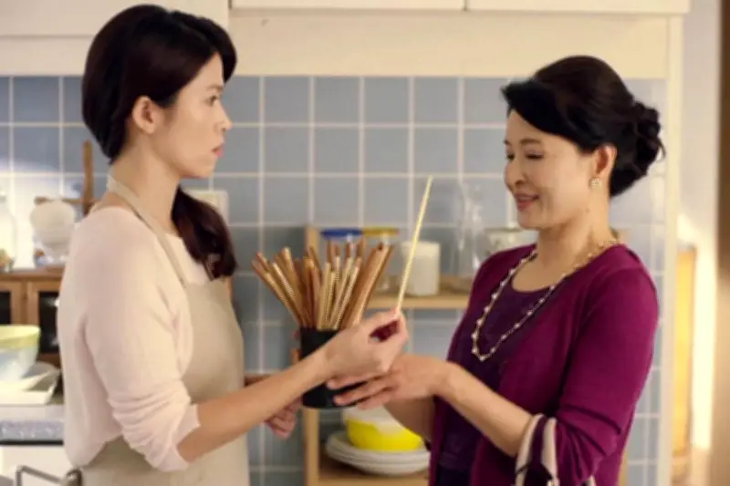 Sinh nhật mẹ chồng, con dâu đuổi khách, đòi tiền cả bố mẹ về quê