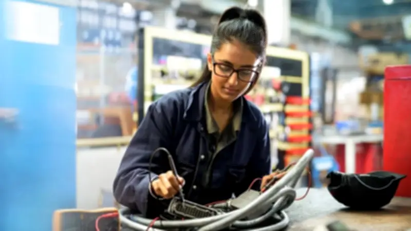 Sinh viên Mỹ đổ xô đổi ngành học vì lo sợ AI cướp việc làm