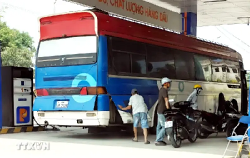 Siết Chặt Kiểm Tra, Xử Lý Vận Chuyển Xăng Dầu Trái Phép Qua Biên Giới