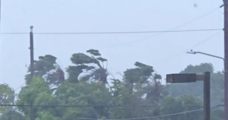 Siêu bão Sinlaku tàn phá đảo Mỹ ở Thái Bình Dương, gió mạnh gây thiệt hại lớn