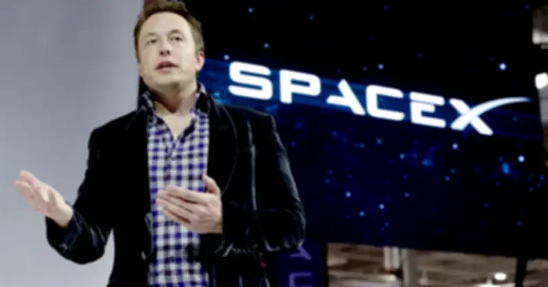 SpaceX đang nói với các nhà đầu tư rằng không ai có thể sa thải Elon Musk ngoài chính ông