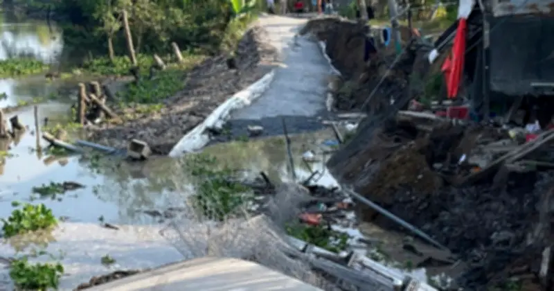Sạt lở nghiêm trọng ở Đồng Tháp, đe dọa 6 hộ dân và tuyến đê bao quan trọng