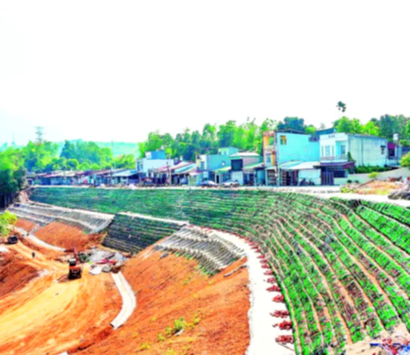 Sạt lở sau bão Yagi: Hơn 30 hộ dân Cam Đường ổn định cuộc sống nhờ dự án kè khẩn cấp