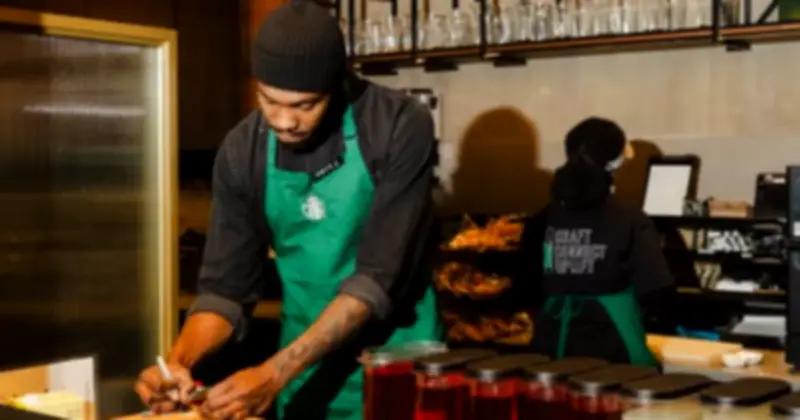 Starbucks Mở Rộng Tiền Tip và Thưởng Cho Barista Tại Mỹ, Tăng Thu Nhập Lên 8%