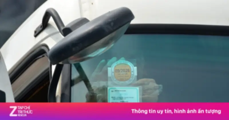 Từ 2027, ôtô sẽ không còn dán tem kiểm định trên kính lái theo Nghị định 89