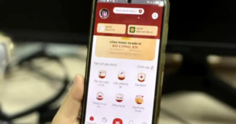 Từ 3/2/2026, sổ BHXH và thẻ BHYT điện tử có giá trị pháp lý tương đương bản giấy