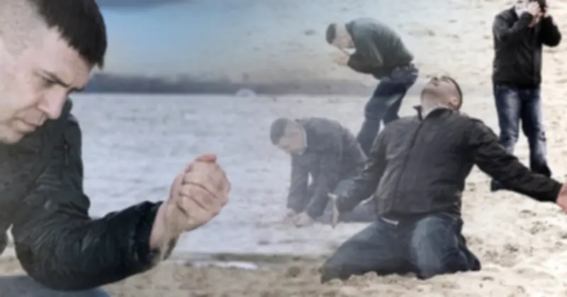 Tư thế gù lưng tiết lộ cảm xúc tiêu cực bạn đang giấu kín