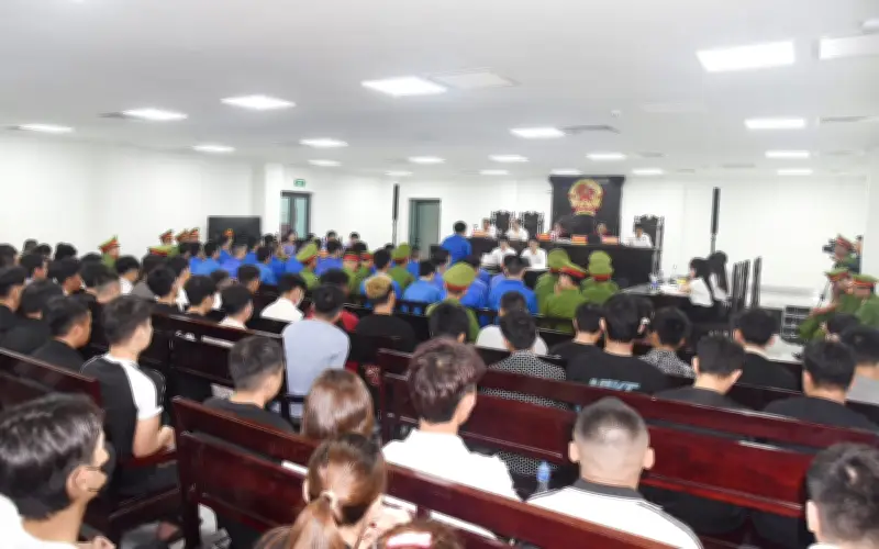 Tòa Hà Tĩnh xét xử 117 bị cáo trong đường dây lừa đảo xuyên quốc gia qua mạng