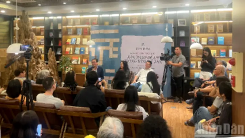 Tọa đàm 'Bản thảo để lại trong sảnh lễ tân' khám phá sâu sắc tiểu thuyết của Hồ Anh Thái