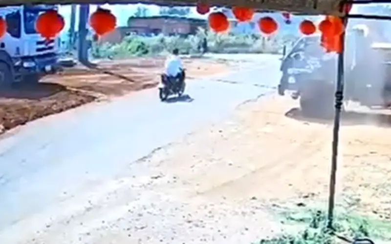 Tai nạn giao thông hy hữu: Chú rể đâm vào dây căng ngang đường khi đi mua đá cưới