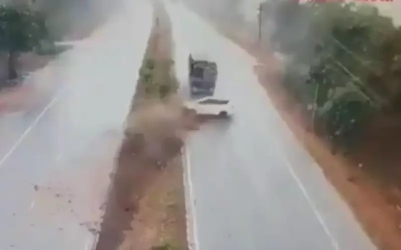 Tai nạn giao thông nghiêm trọng ở Ấn Độ do mưa lớn, 3 người bị thương trong đó 2 người nguy kịch