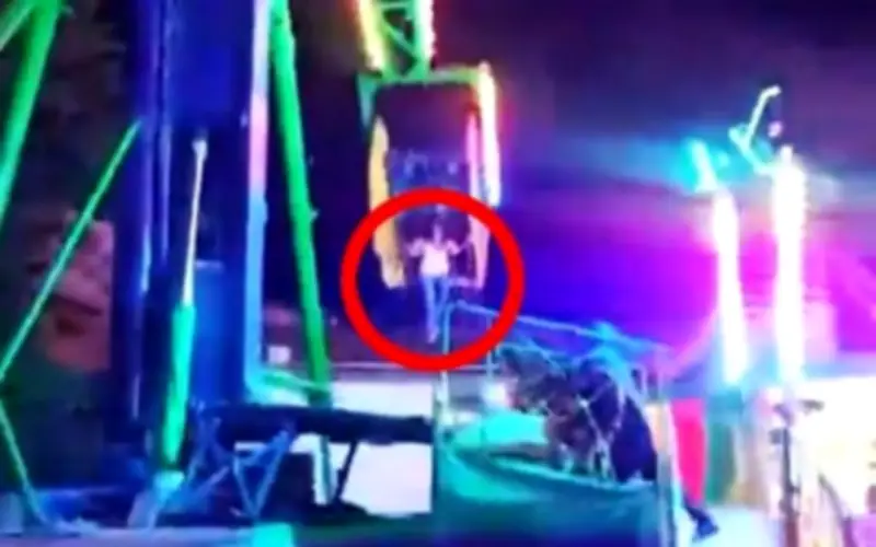 Tai nạn kinh hoàng tại hội chợ Phục Sinh Mexico: Trò chơi đu quay mất kiểm soát, 4 người bị thương