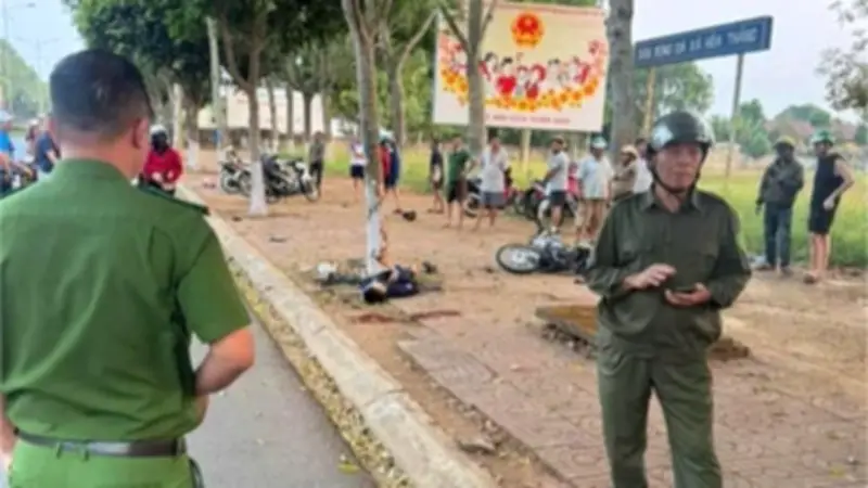 Tai nạn thảm khốc tại Đắk Lắk: Xe máy tông cây, 2 người tử vong, 1 trẻ em nguy kịch