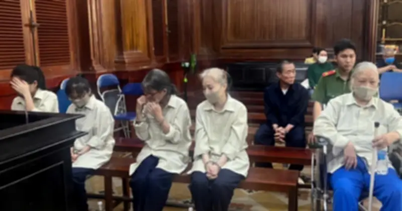 TAND TP.HCM hoãn phiên tòa xét xử 9 bị cáo sai phạm tại Agribank chi nhánh Mạc Thị Bưởi