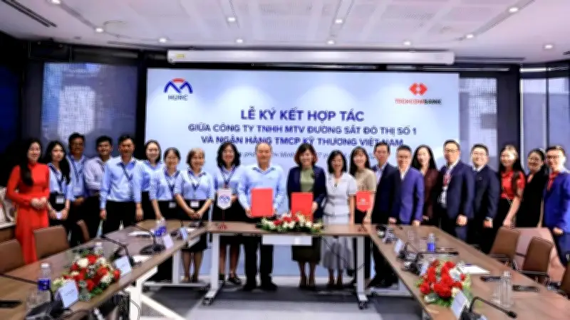 Techcombank và HURC1 hợp tác phát triển thanh toán không tiền mặt trên Metro số 1