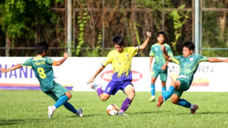 Thể Công Viettel I và Hà Nội I Thắng Đậm, Dẫn Đầu Bảng U15 Quốc Gia