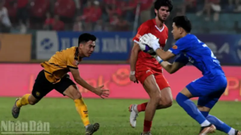 Thể Công Viettel Thắng Sát Nút 1-0 Trước Thanh Hóa, Tiếp Tục Đuổi Sát Đầu Bảng