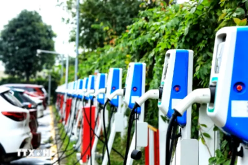 Thủ tướng chỉ đạo đẩy mạnh phát triển hạ tầng trạm sạc xe điện tại các khu chung cư