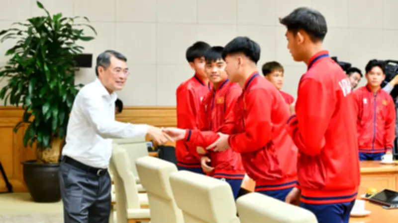 Thủ tướng Lê Minh Hưng chúc mừng đội tuyển U17 Việt Nam vô địch Đông Nam Á