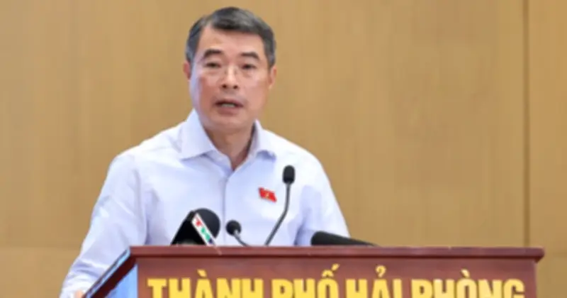 Thủ tướng Lê Minh Hưng đối thoại với cử tri, nâng mức chịu thuế và cải cách thủ tục hành chính