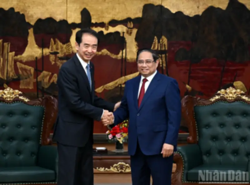Thủ tướng Phạm Minh Chính tiếp Đại sứ Trung Quốc, thúc đẩy hợp tác toàn diện Việt-Trung